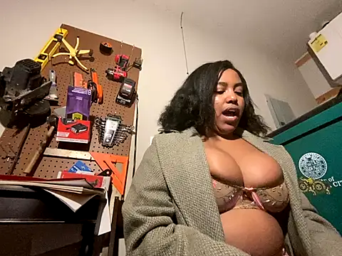 princesslivv online show from 12/19/25, 07:04