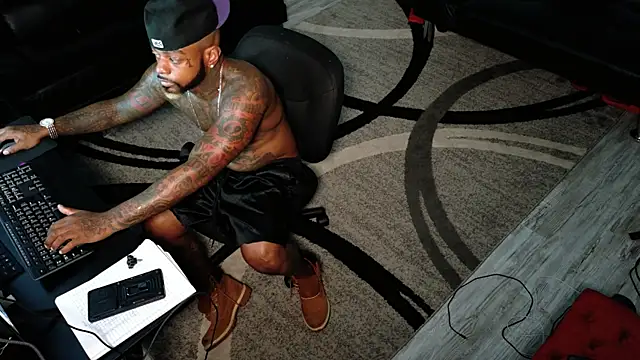 SLANGONDEMHOES online show from 10/02/25, 02:35