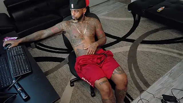 SLANGONDEMHOES online show from 10/17/25, 05:21