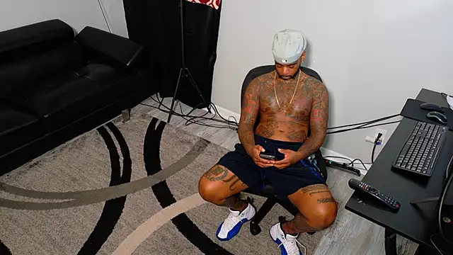 SLANGONDEMHOES online show from 10/27/25, 04:22