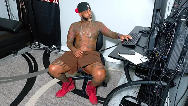 SLANGONDEMHOES online show from 10/31/25, 03:35