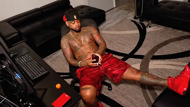 SLANGONDEMHOES online show from 02/23/26, 04:15