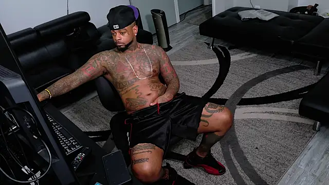 SLANGONDEMHOES online show from 03/24/26, 10:04