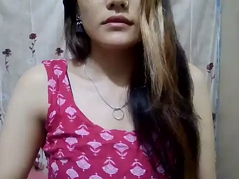 Snapshot of Amira90 chatting on 10/04/25, 06:22 Amira90 online show from 10/04/25, 06:22