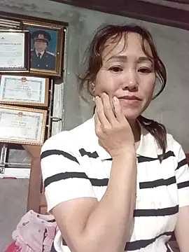 Fienjr online show from 09/29/25, 02:44