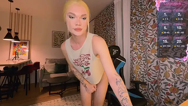 Snapshot of my-muse chatting on 10/05/25, 05:44 my-muse online show from 10/05/25, 05:44