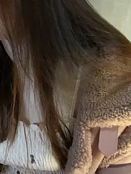 Hinne07 online show from 12/16/25, 07:35