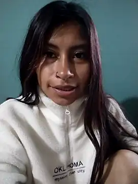 Snapshot of Pocahontas_tw chatting on 09/29/25, 02:33 Pocahontas tw online show from 09/29/25, 02:33