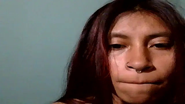 Snapshot of Pocahontas_tw chatting on 11/25/25, 02:00 Pocahontas tw online show from 11/25/25, 02:00