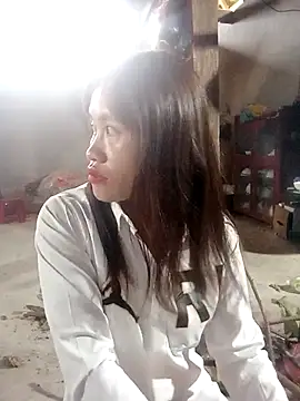 Snapshot of rubi_bae chatting on 05/03/26, 11:11 rubi bae online show from 05/03/26, 11:11