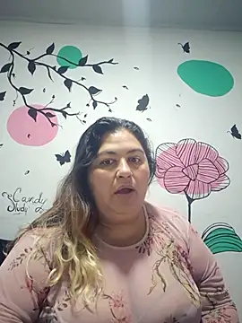 curvy diva  online show from 10/17/25, 11:02