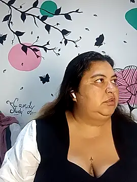 curvy diva  online show from 10/21/25, 11:11