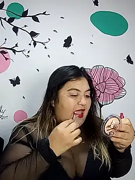 curvy diva  online show from 10/22/25, 11:21