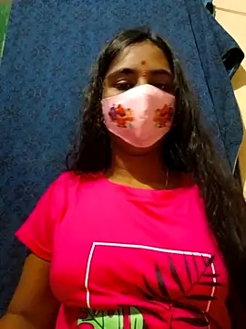 Snapshot of mini-queen chatting on 09/30/25, 12:54 mini-queen online show from 09/30/25, 12:54