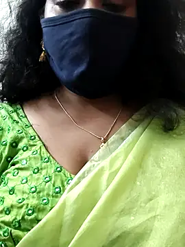 saritha29 online show from 09/09/25, 07:41