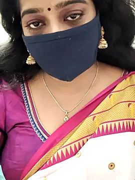 saritha29 online show from 10/31/25, 05:14