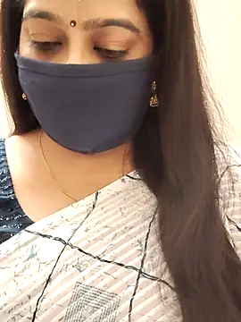 saritha29 online show from 04/23/26, 04:53