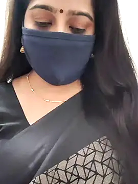 Snapshot of saritha29 chatting on 07/25/26, 04:37 saritha29 online show from 07/25/26, 04:37