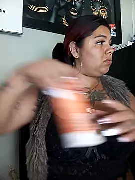 snow belle online show from 10/10/25, 09:03