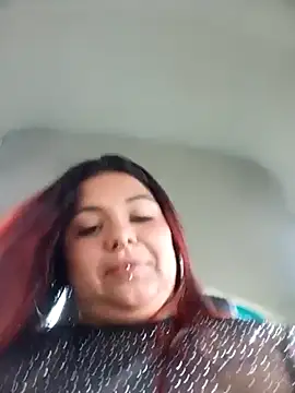 snow belle online show from 10/31/25, 07:26