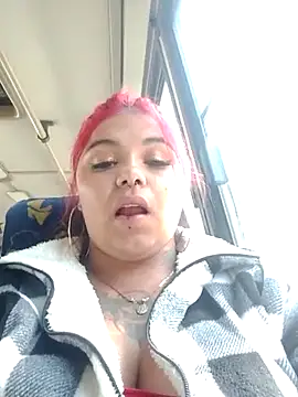 snow belle online show from 02/15/26, 01:20