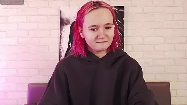 Snapshot of Ericha_Stone chatting on 09/29/25, 01:22 Ericha Stone online show from 09/29/25, 01:22