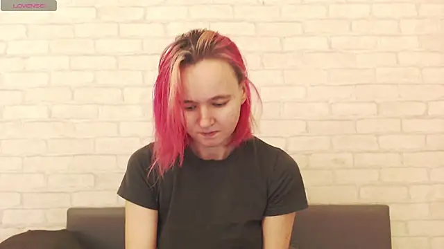 Snapshot of Ericha_Stone chatting on 11/03/25, 04:25 Ericha Stone online show from 11/03/25, 04:25