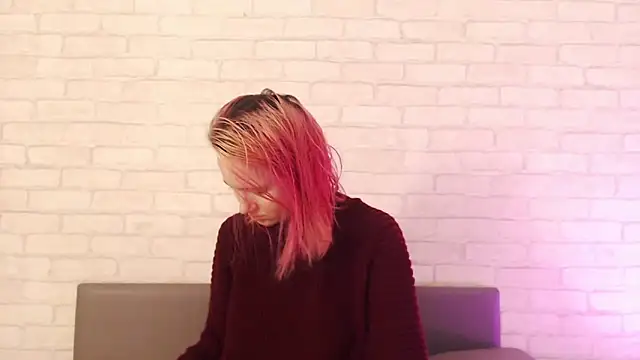 Snapshot of Ericha_Stone chatting on 11/25/25, 08:03 Ericha Stone online show from 11/25/25, 08:03