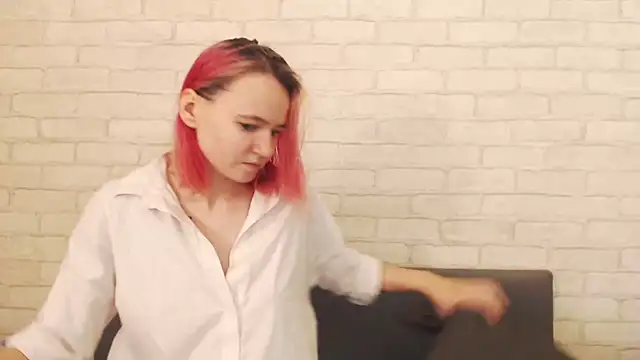 Snapshot of Ericha_Stone chatting on 12/02/25, 01:22 Ericha Stone online show from 12/02/25, 01:22