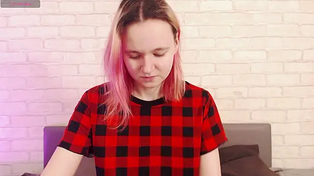 Ericha Stone online show from 02/01/26, 07:51