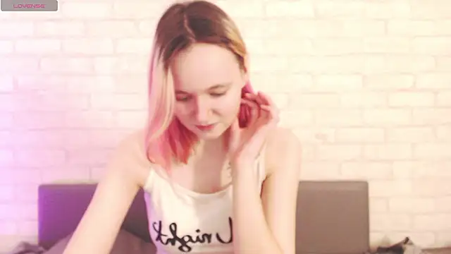 Ericha Stone online show from 02/10/26, 07:56