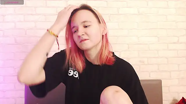 Ericha Stone online show from 02/19/26, 01:23