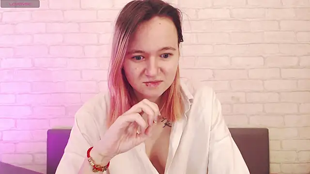 Ericha Stone online show from 04/22/26, 01:30