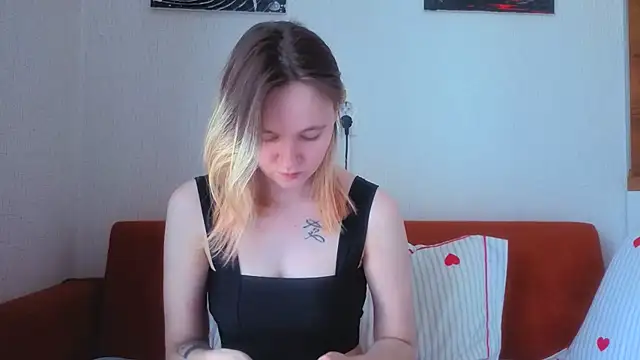 Ericha Stone online show from 07/15/26, 07:35