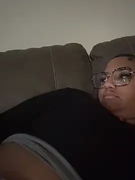 StylishEchium online show from 04/11/26, 07:45