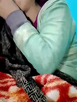 Pahadi couple online show from 10/28/25, 04:20