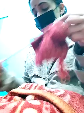 Pahadi couple online show from 11/03/25, 05:58