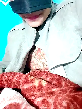 Pahadi couple online show from 11/11/25, 05:35