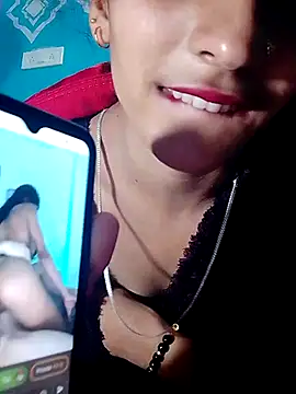 Pahadi couple online show from 11/27/25, 04:09