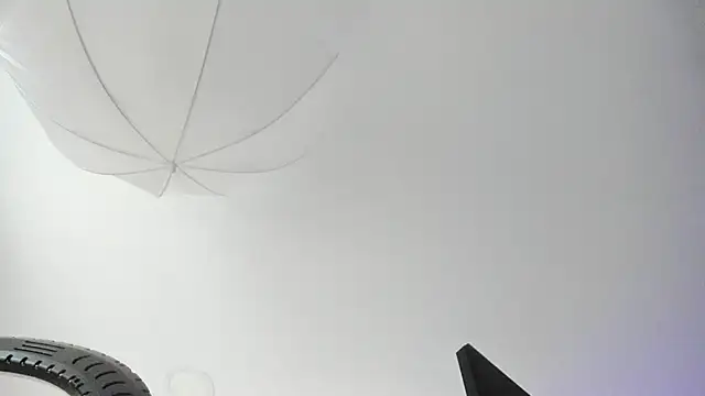 Emilywillis8 online show from 10/17/25, 12:52