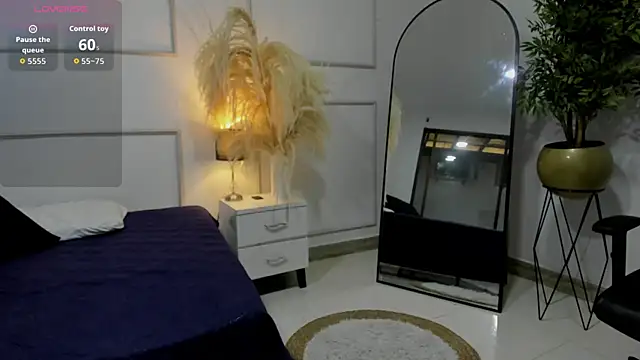 Emilywillis8 online show from 11/20/25, 01:22