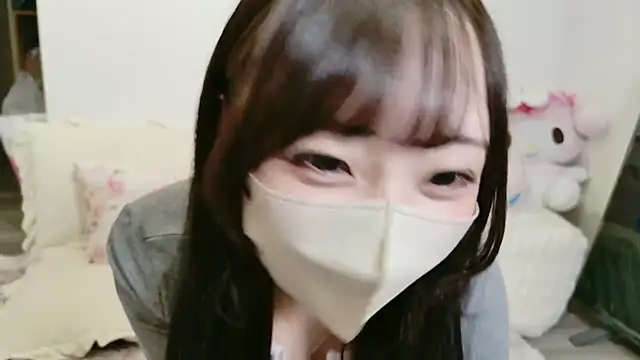 Snapshot of Mashiro-chan chatting on 09/18/25, 10:50 Mashiro-chan online show from 09/18/25, 10:50