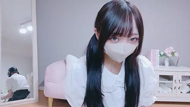 Snapshot of Mashiro-chan chatting on 09/20/25, 07:20 Mashiro-chan online show from 09/20/25, 07:20