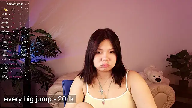Snapshot of Moana_light chatting on 09/19/25, 02:02 Moana light online show from 09/19/25, 02:02