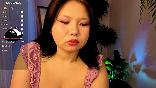 Snapshot of Moana_light chatting on 10/03/25, 02:08 Moana light online show from 10/03/25, 02:08