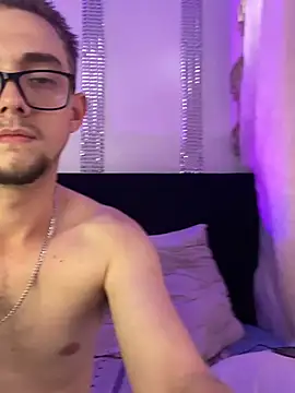 VeronicaSaenzx online show from 04/21/26, 09:06