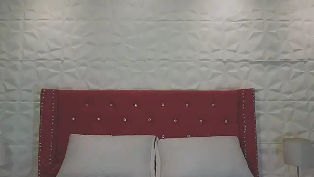 Lucy n pink online show from 10/17/25, 03:36