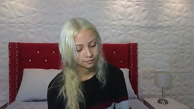 Lucy n pink online show from 12/05/25, 04:36