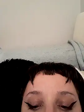 Snapshot of Sam_gotikass chatting on 11/30/25, 05:11 Sam gotikass online show from 11/30/25, 05:11