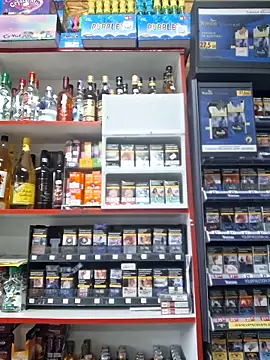 Snapshot of Fluturas2 chatting on 10/08/25, 08:56 Fluturas2 online show from 10/08/25, 08:56